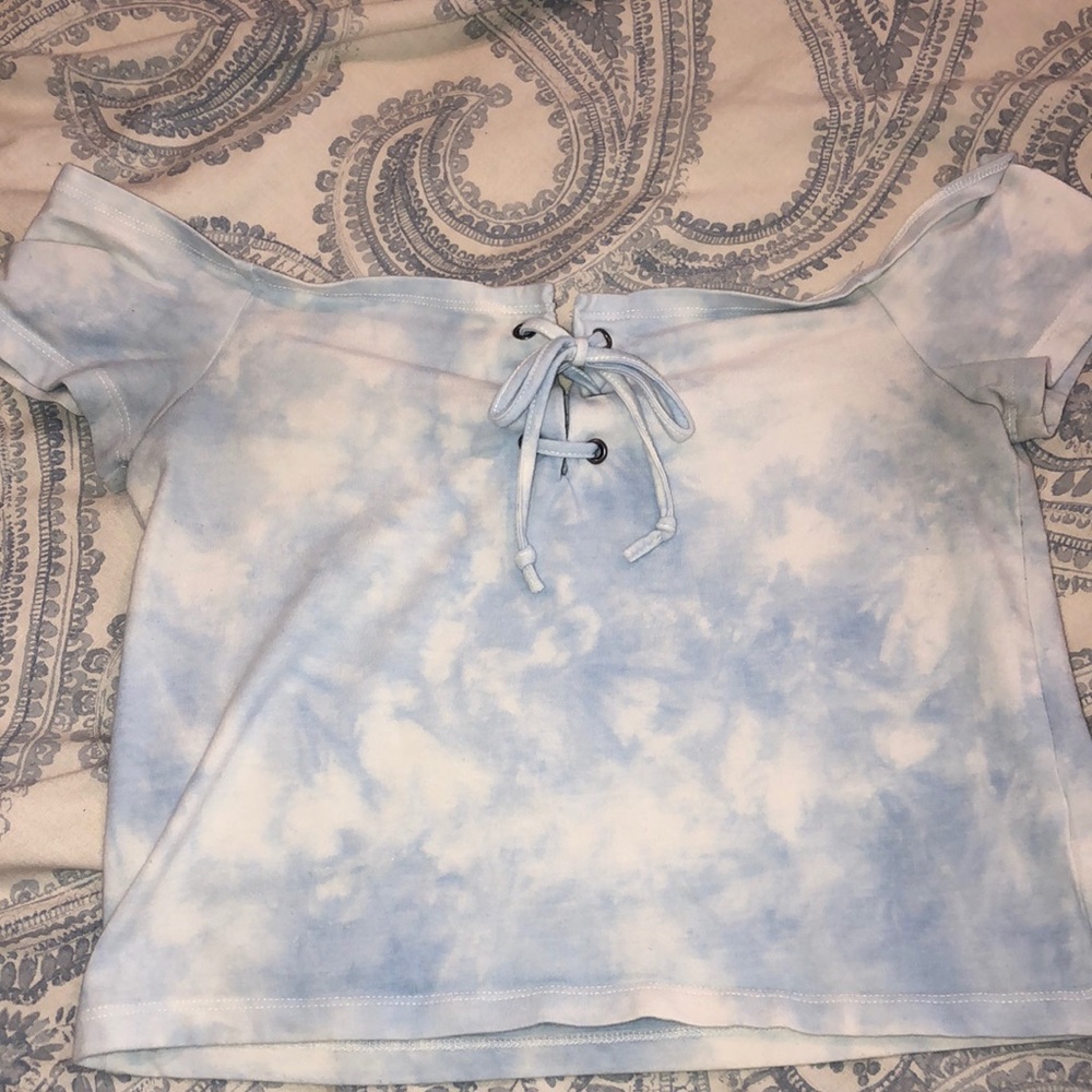 Off-the-shoulder Pacsun crop top